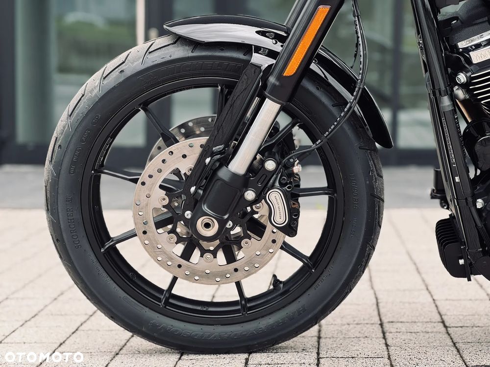 Harley-Davidson Softail Low Rider - 18