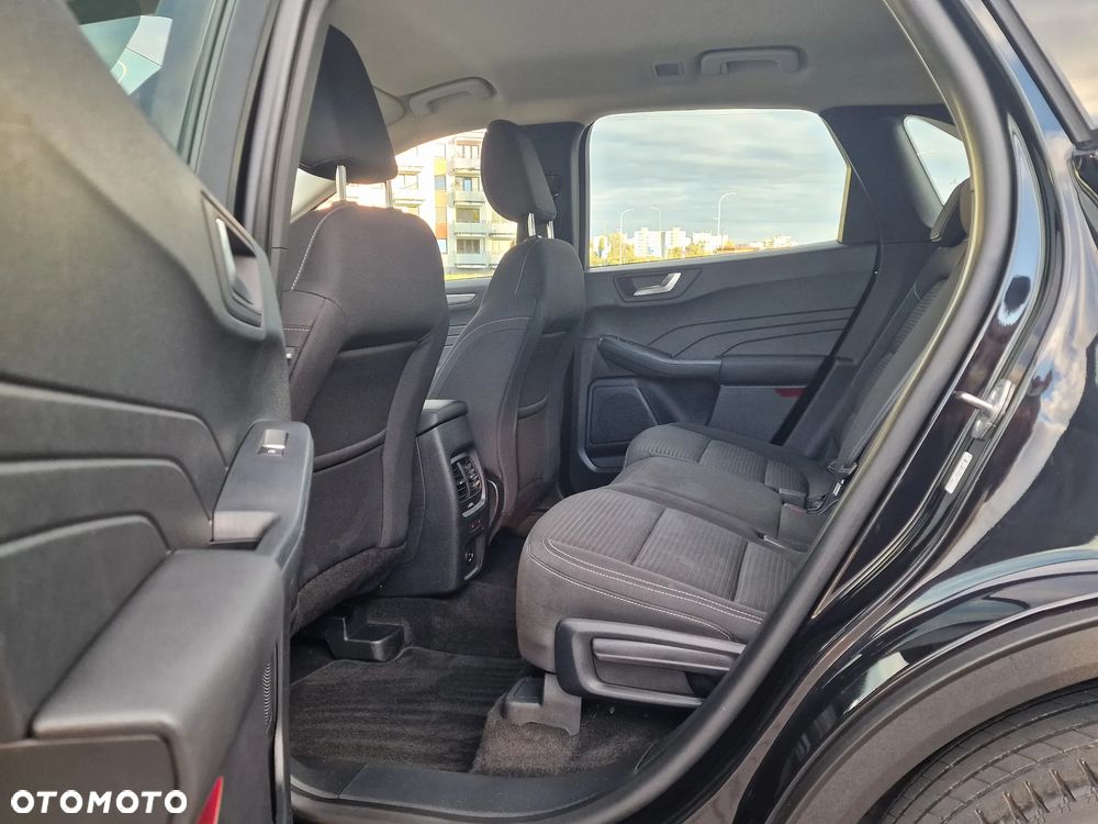 Ford Kuga - 29