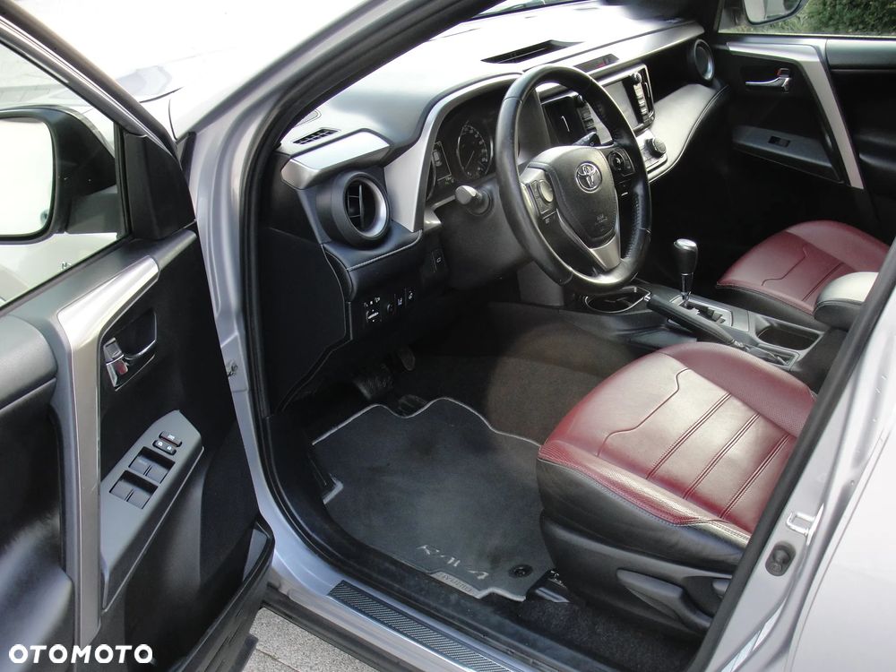 Toyota RAV4 Hybrid Selection 4x4 - 14