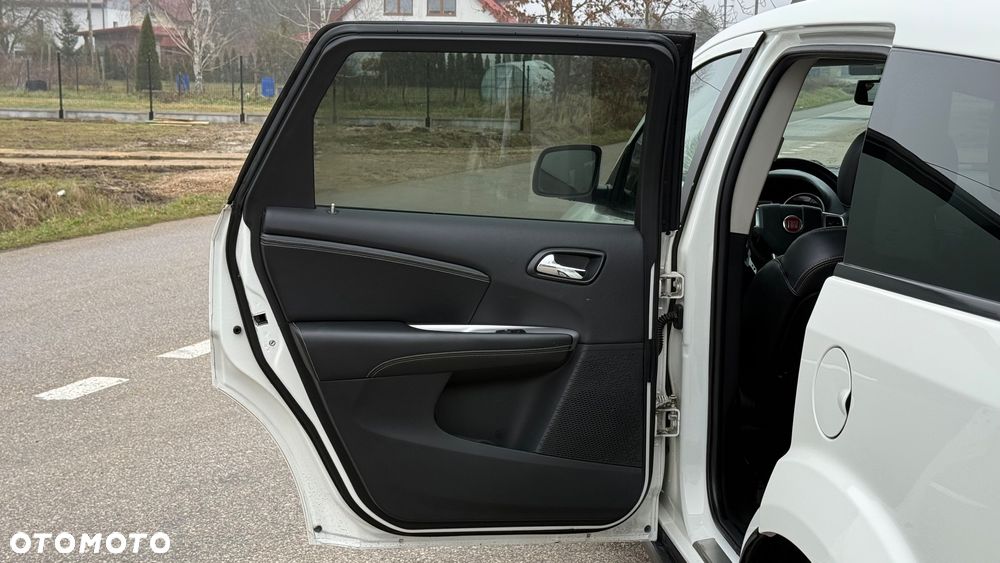 Fiat Freemont 3.6 V6 Lounge - 19