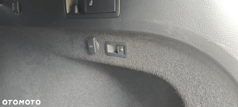 Volkswagen Passat 2.0 TDI (BlueMotion Technology) Comfortline - 17