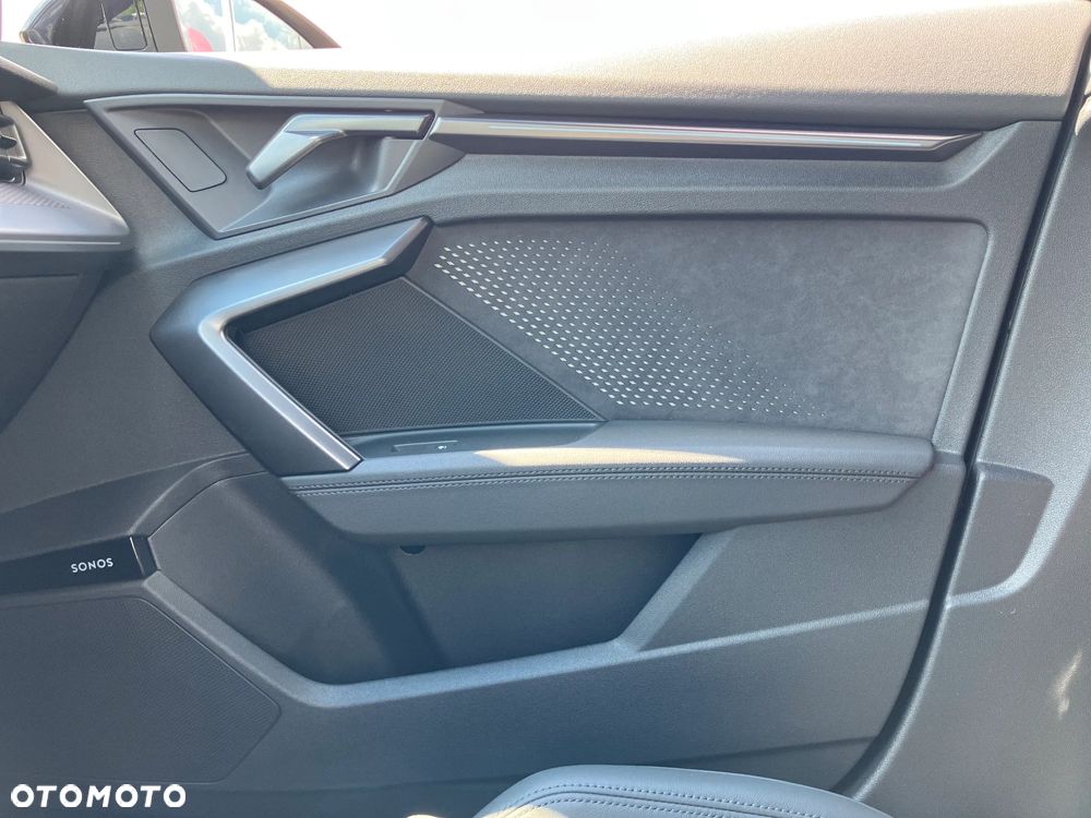 Audi RS3 Limousine - 27