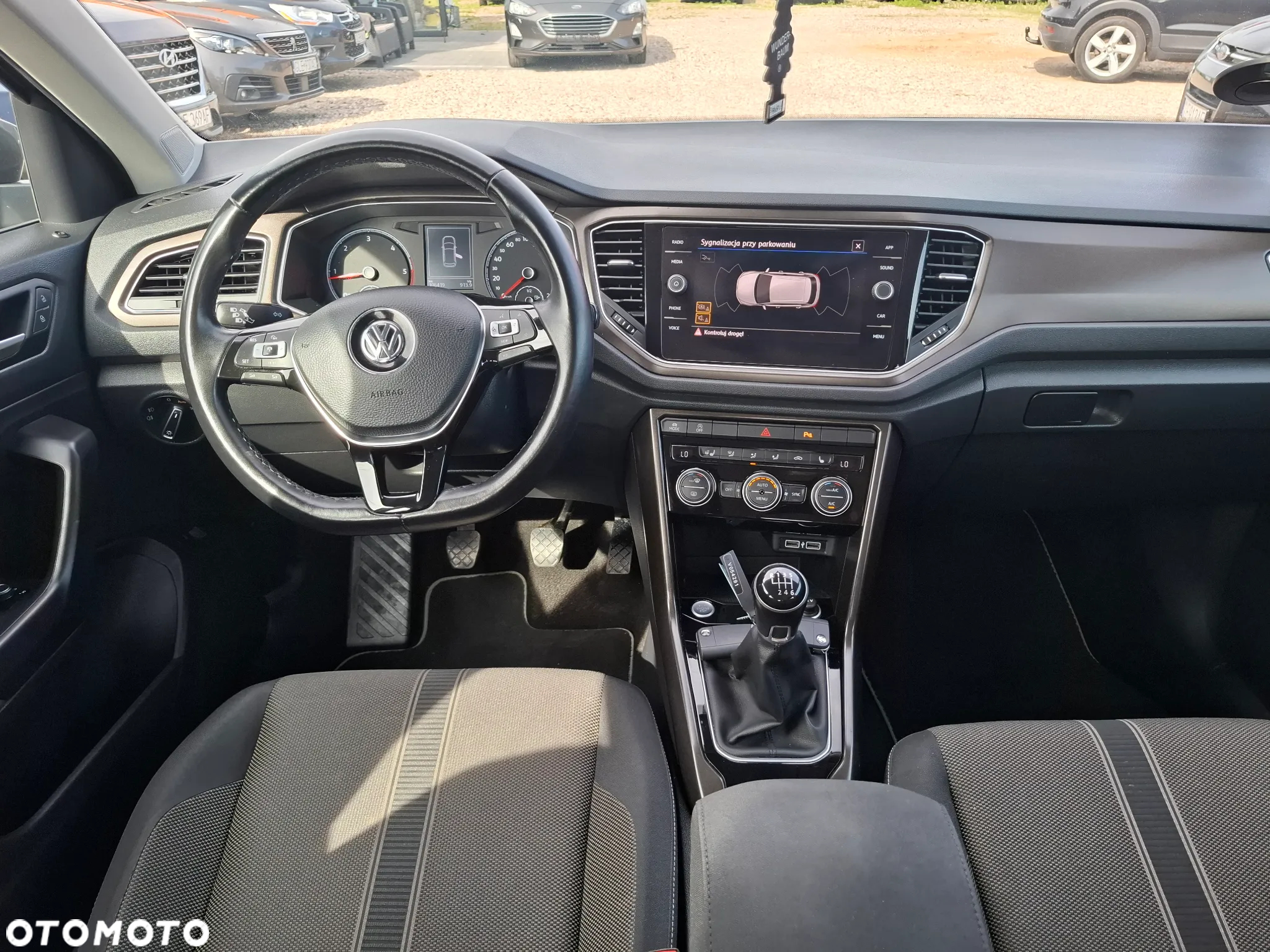 Volkswagen T-Roc 1.6 TDI SCR - 17