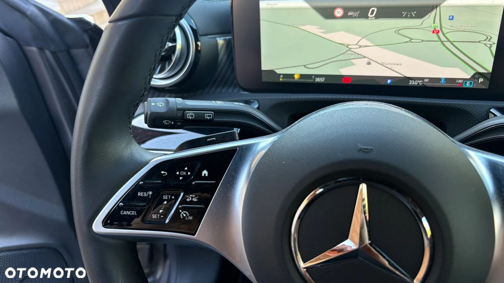 Mercedes-Benz CLA 200 d Progressive 8G-DCT - 21