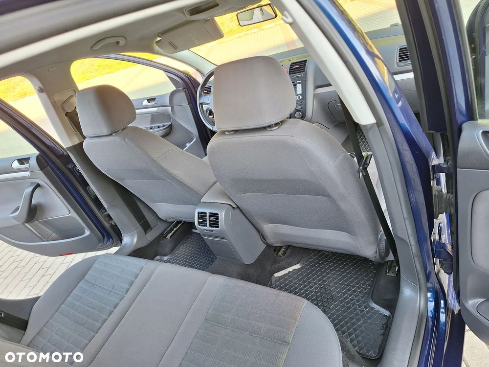 Volkswagen Golf 1.6 Tour Edition - 25