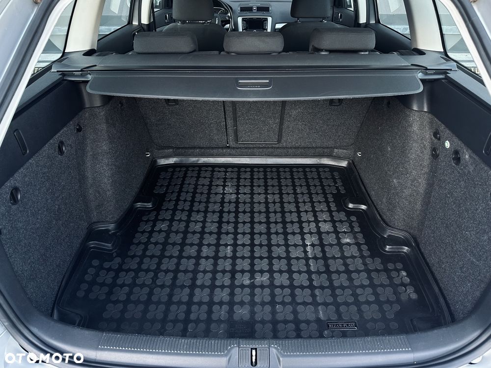 Skoda Octavia 2.0 TDI DPF DSG Elegance - 24