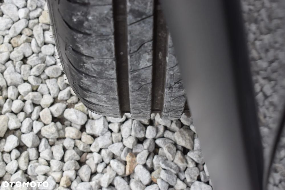 Citroën C3 BlueHDi 100 S&S PLUS - 33