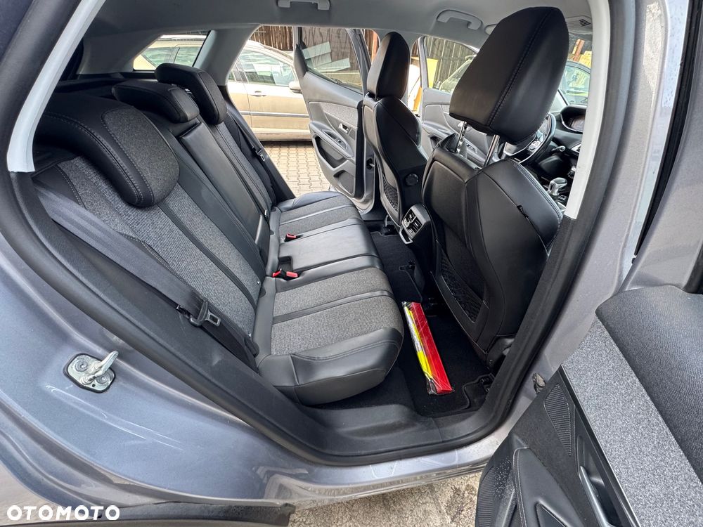 Peugeot 3008 PureTech 130 Stop & Start GPF Allure - 17