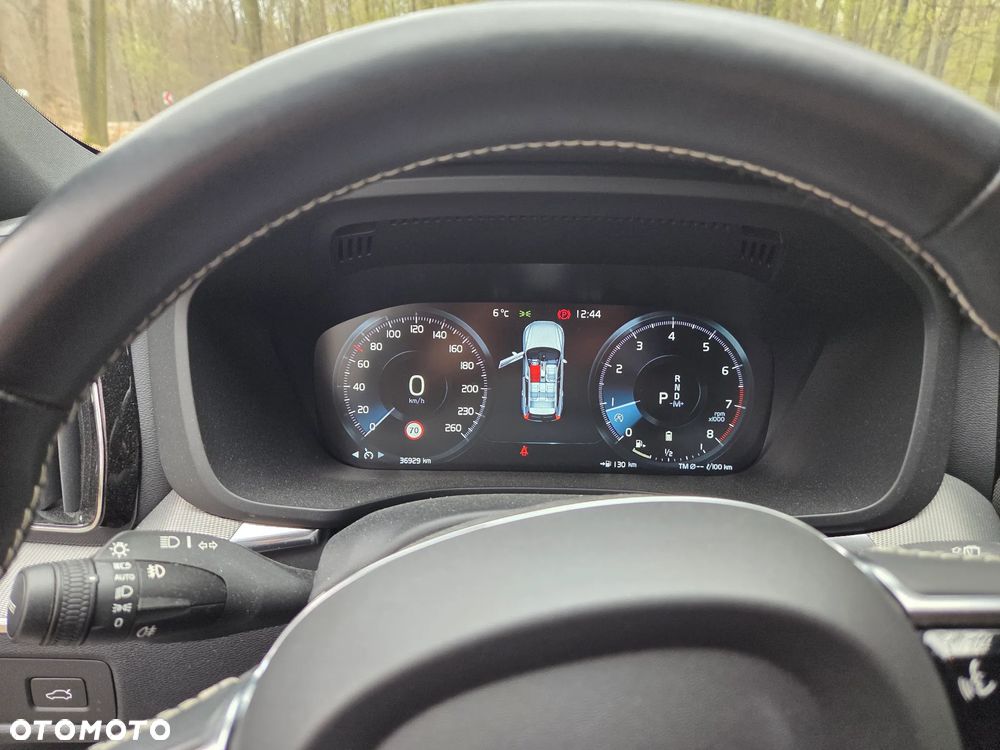 Volvo XC 60 B4 B R-Design - 2