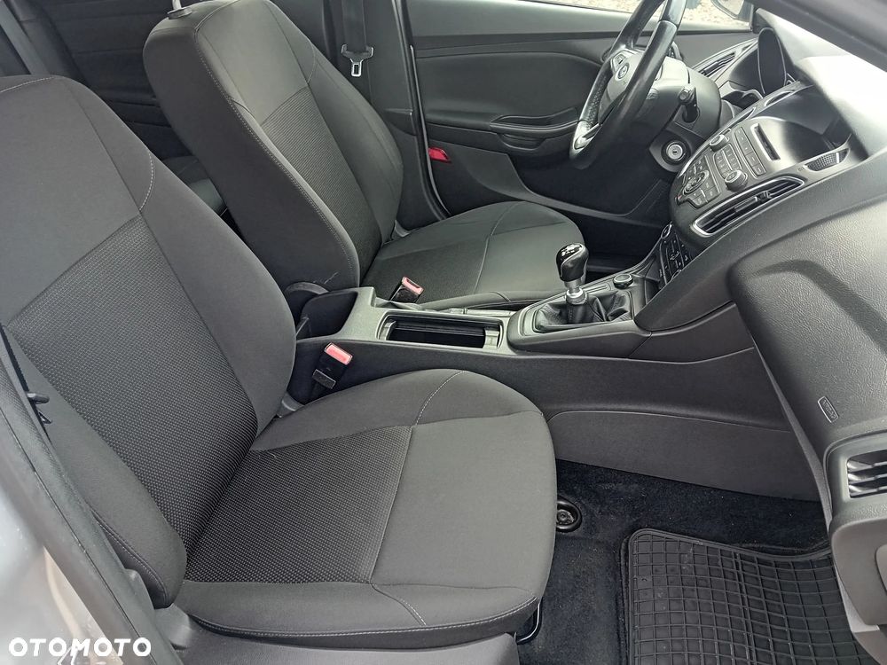 Ford Focus - 12