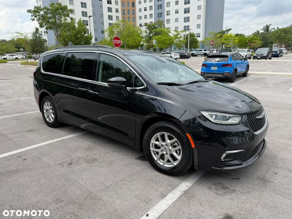 Chrysler Pacifica - 9