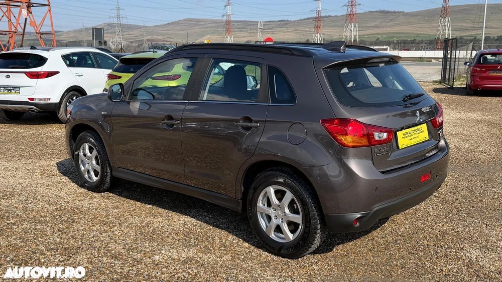 Mitsubishi ASX - 14