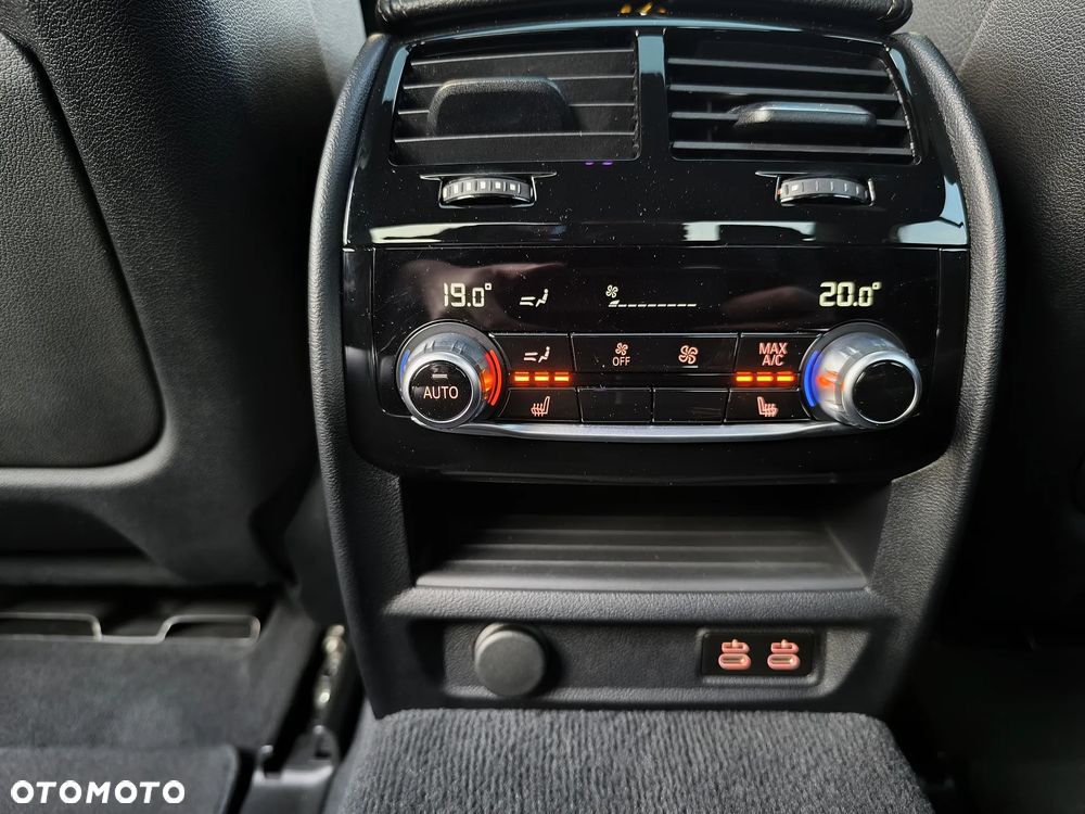 BMW Seria 5 530d xDrive M Sport Edition - 40