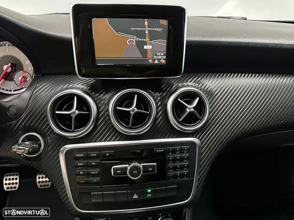 Mercedes-Benz A 180 d AMG Line - 15