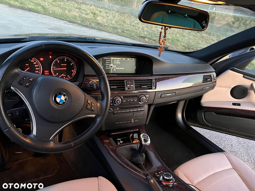 BMW Seria 3 320d - 9