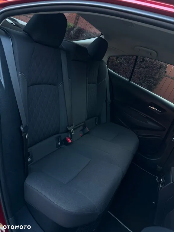 Toyota Corolla 1.8 Hybrid Executive - 29