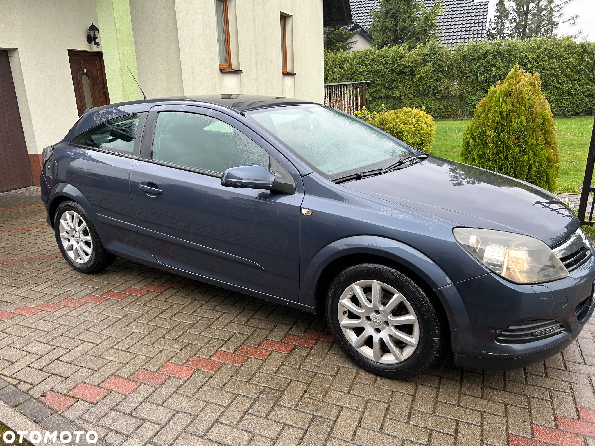 Opel Astra GTC 1.6 Cosmo - 6
