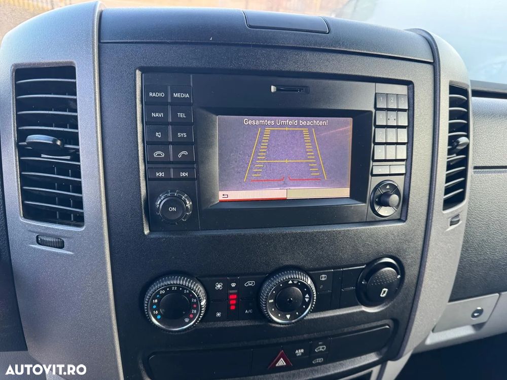 Mercedes-Benz SPRINTER - 10