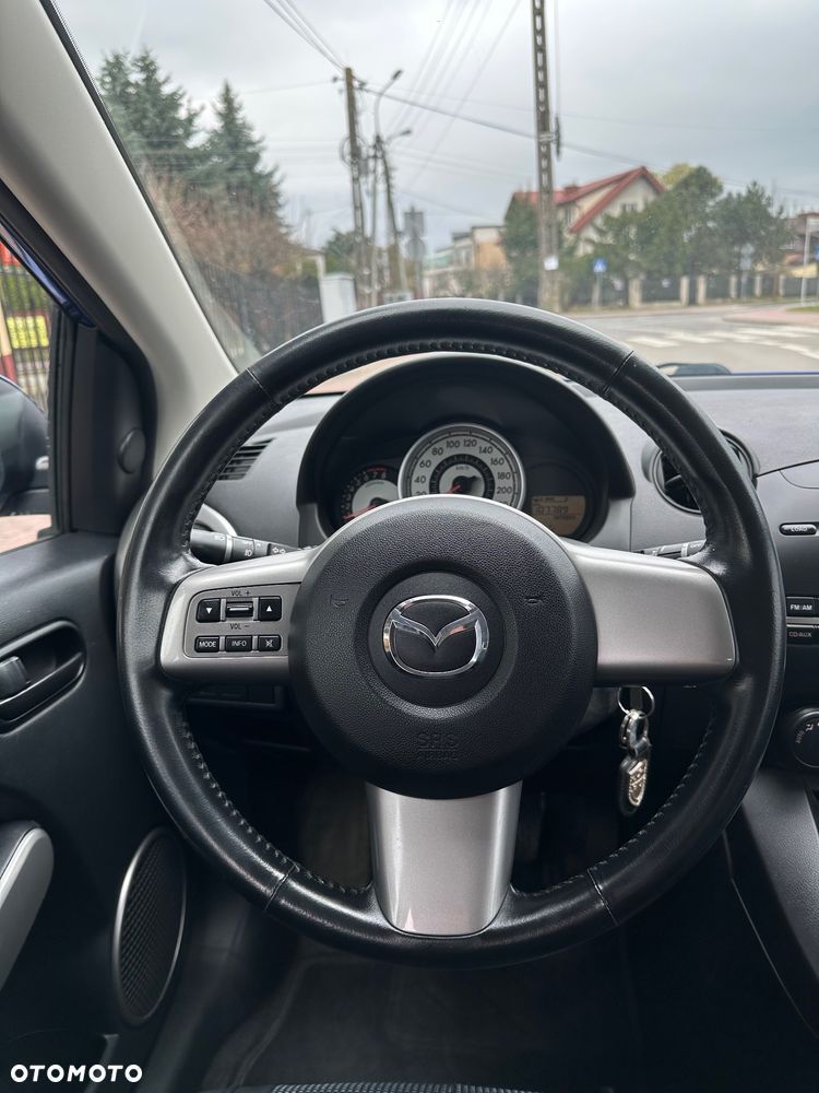 Mazda 2 - 17