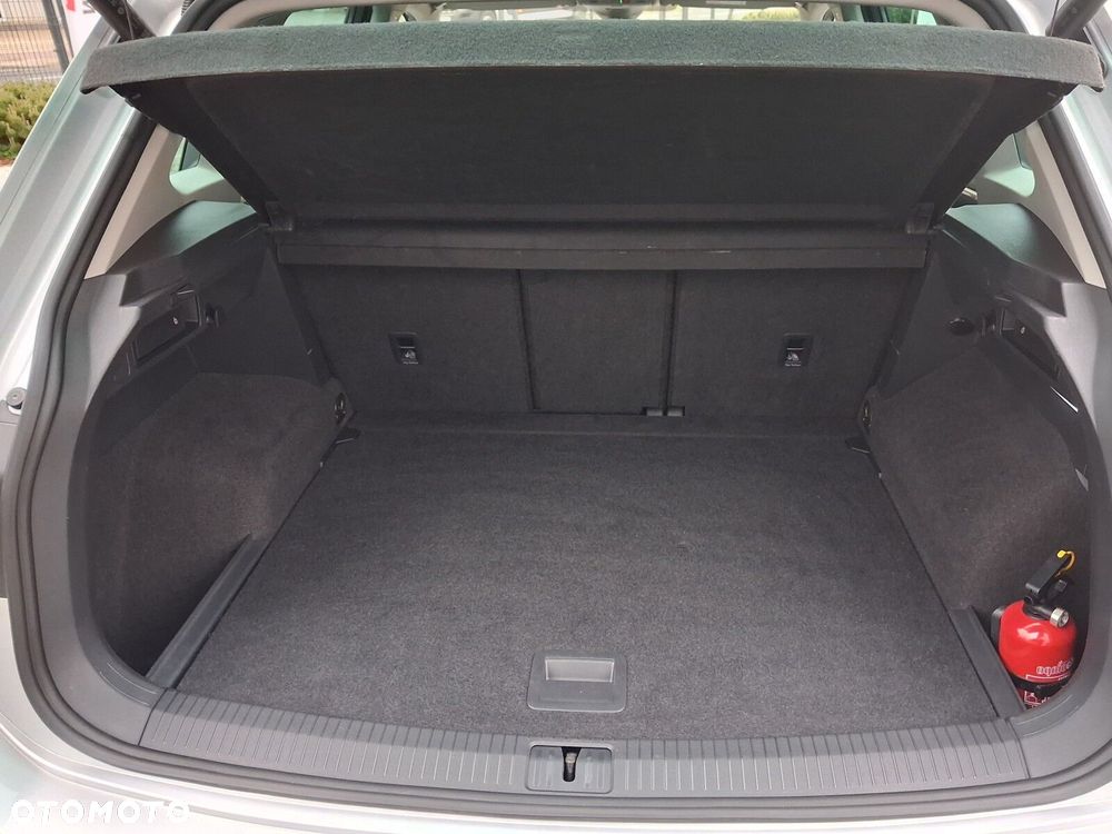 Volkswagen Tiguan 1.5 TSI EVO Elegance DSG - 9