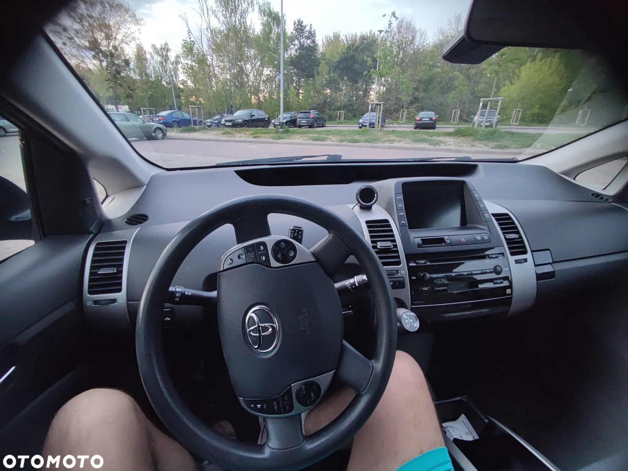 Toyota Prius - 4