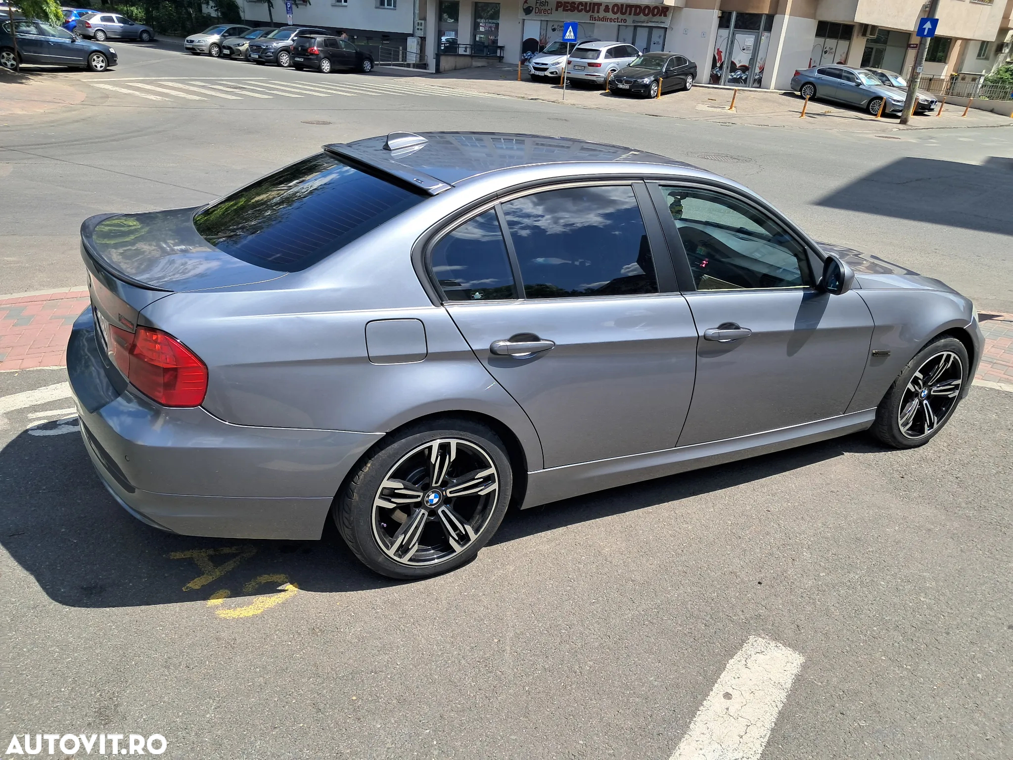 BMW Seria 3 318d - 4