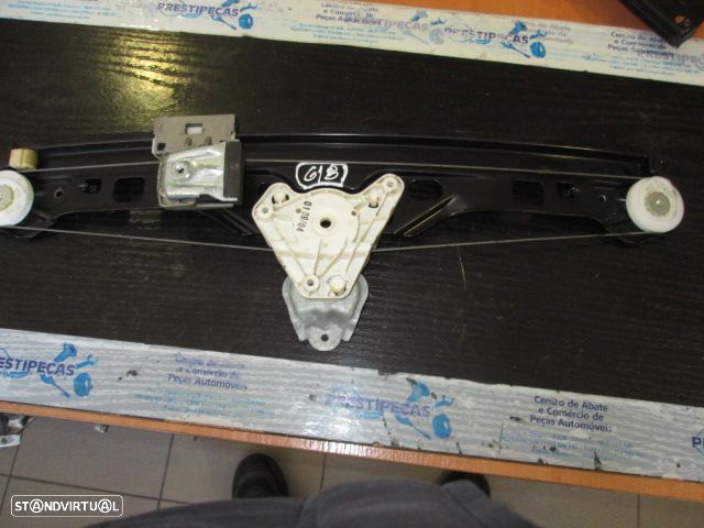 Elevador Sem Motor REF0618 MERCEDES W203 2002 4P TD - 2