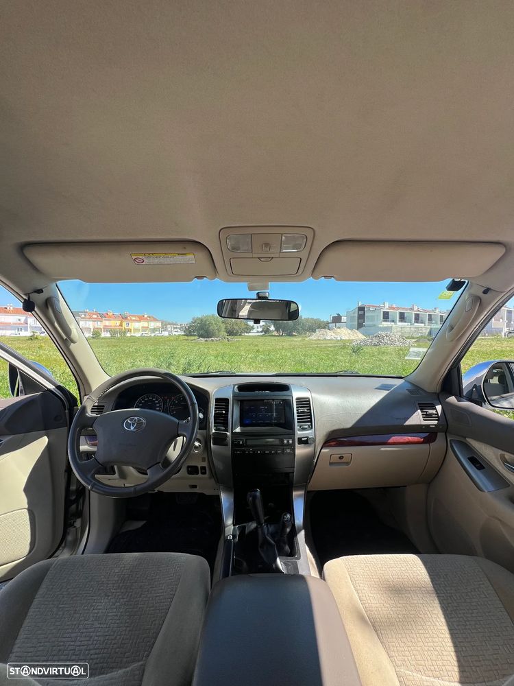 Toyota Land Cruiser Prado - 3