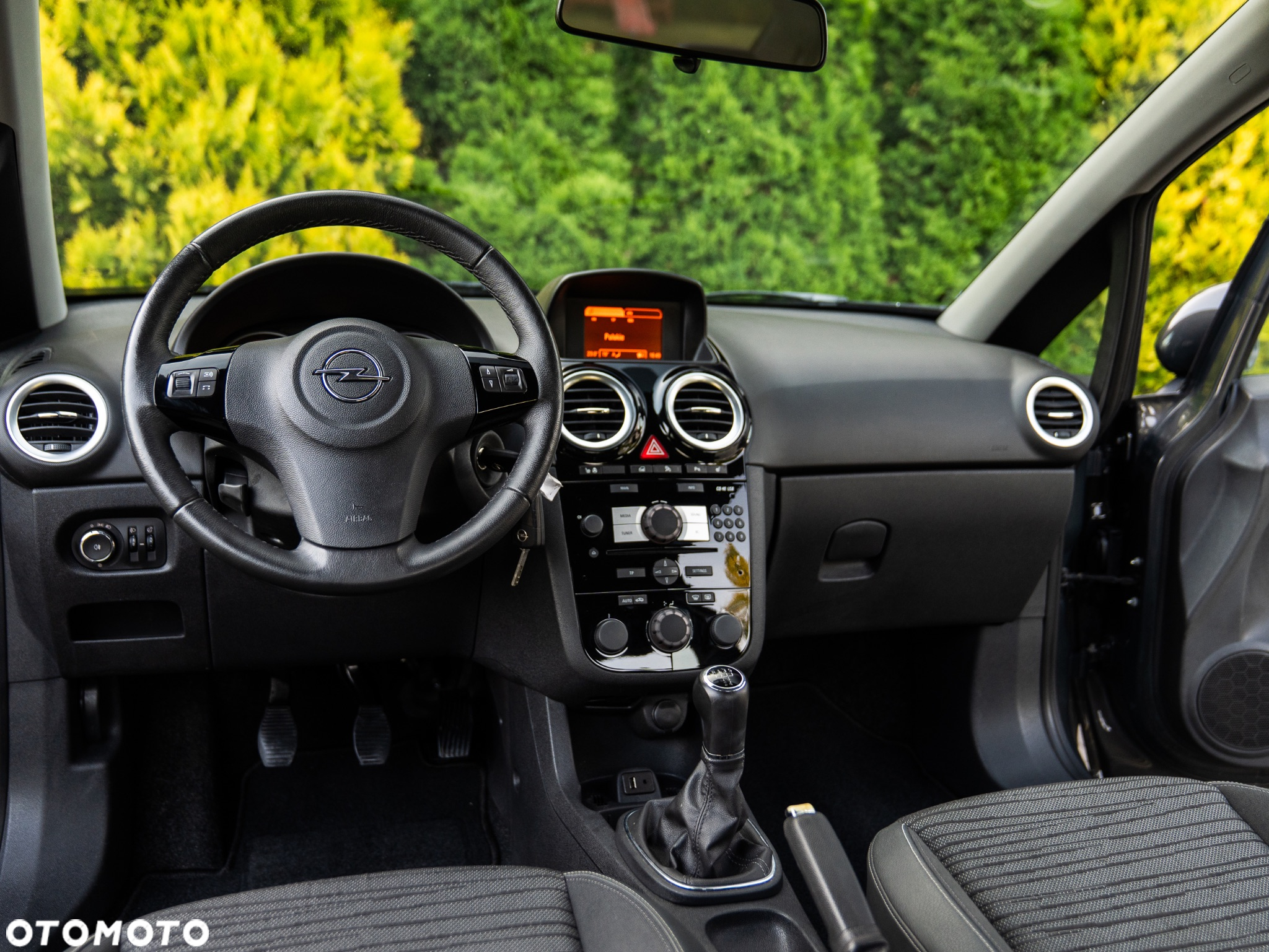 Opel Corsa 1.4 16V Energy - 24