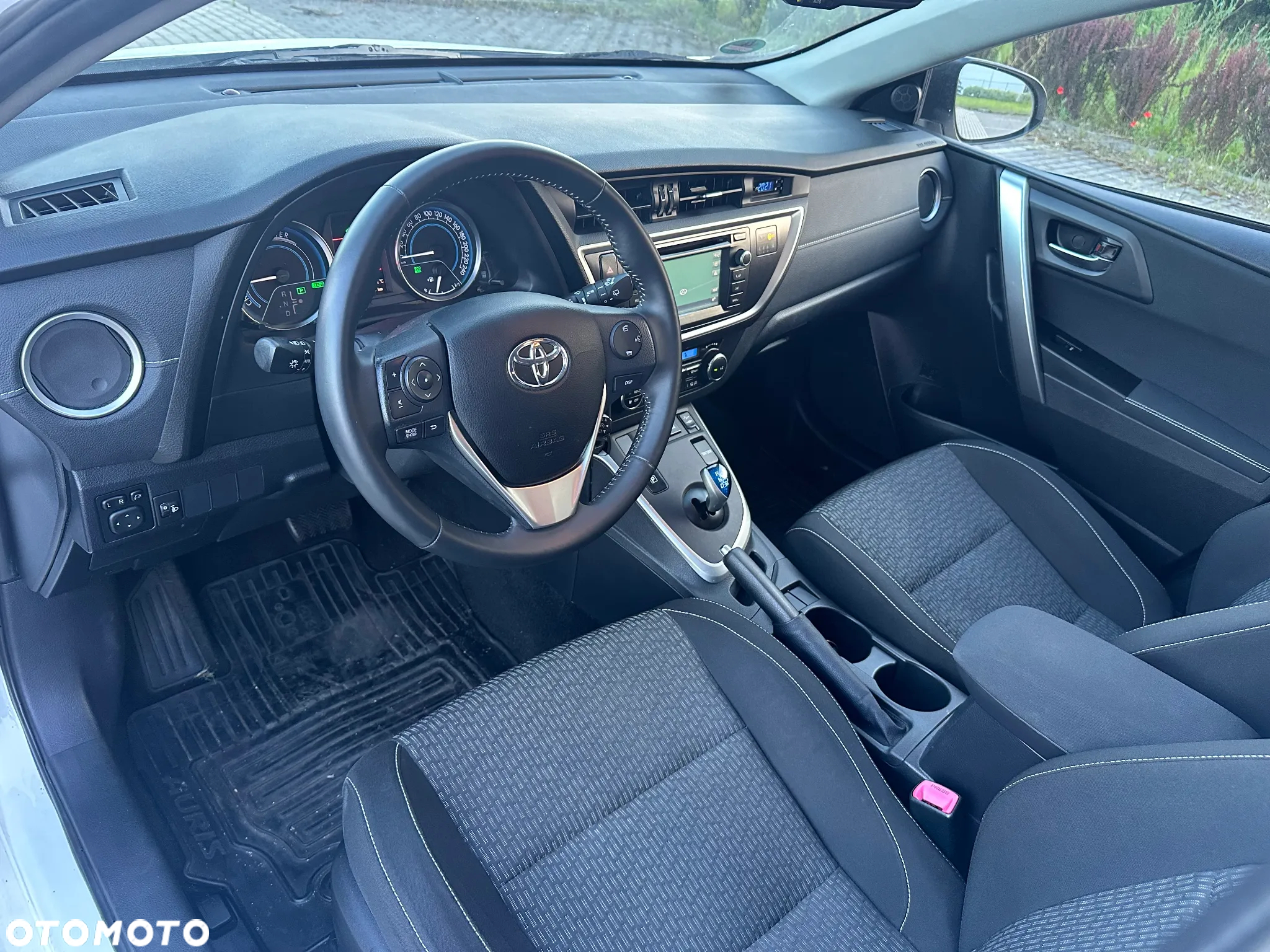 Toyota Auris 1.8 HSD Prestige NAVI - 7