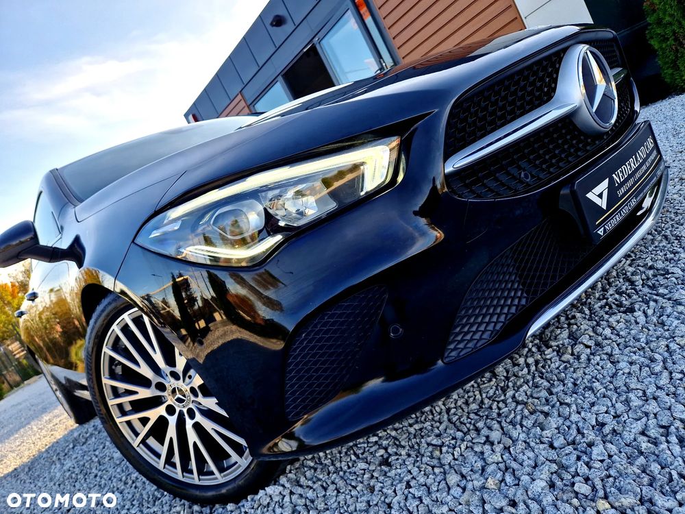 Mercedes-Benz CLA 220 d 8G-DCT - 37