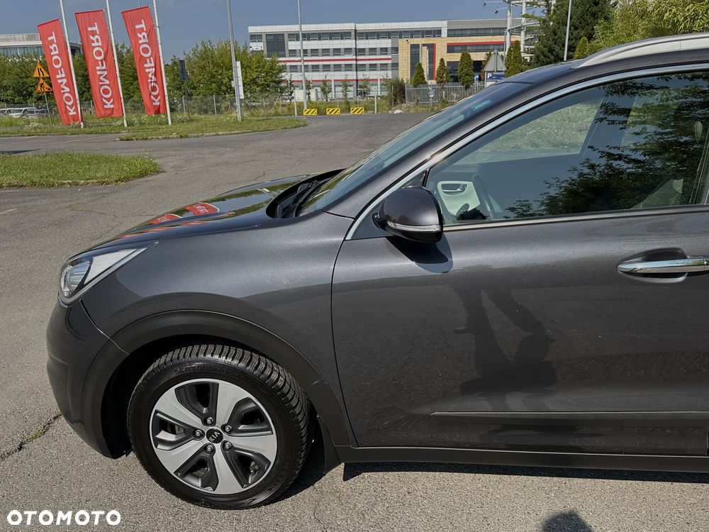 Kia Niro 1.6 GDI Hybrid L - 8