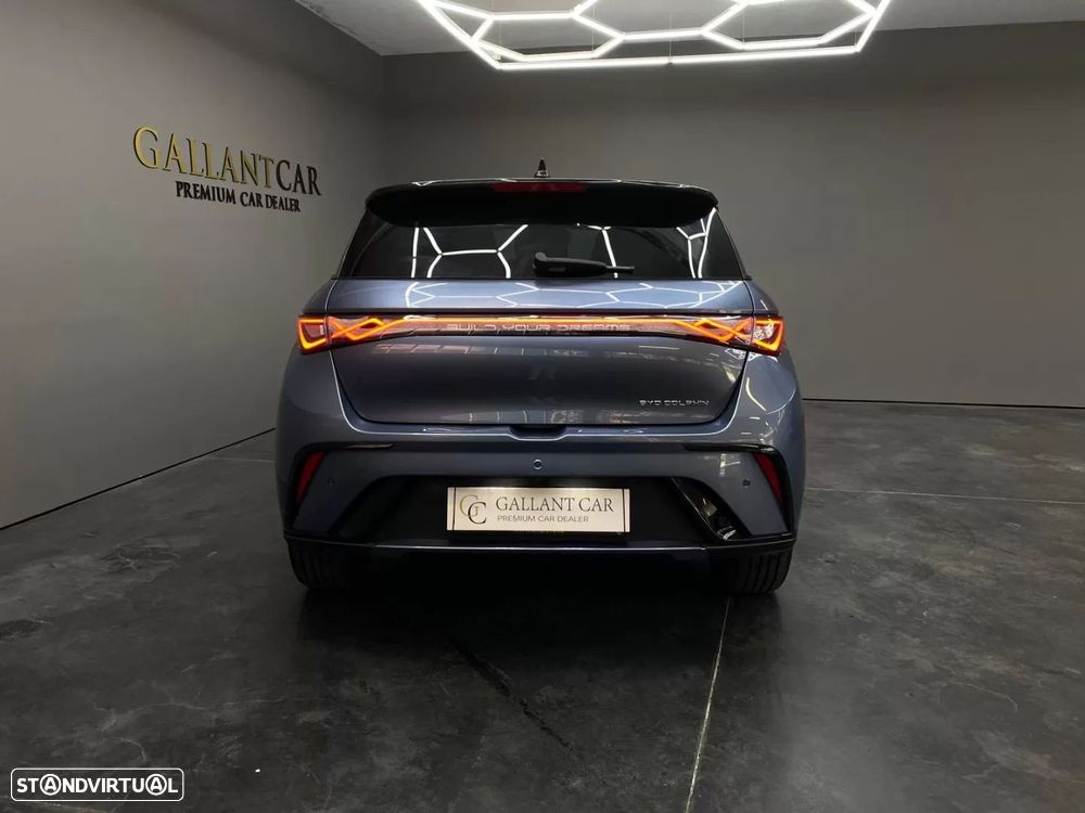 BYD Dolphin 60.4 kWh Design - 13