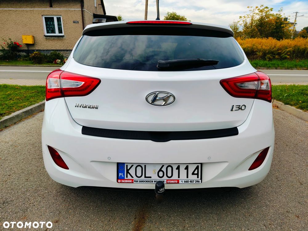 Hyundai i30 blue 1.6 GDI Passion - 15