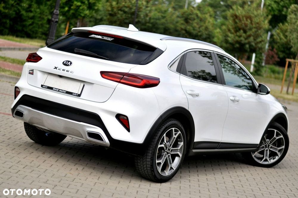 Kia XCeed 1.6 CRDi mHEV L - 4