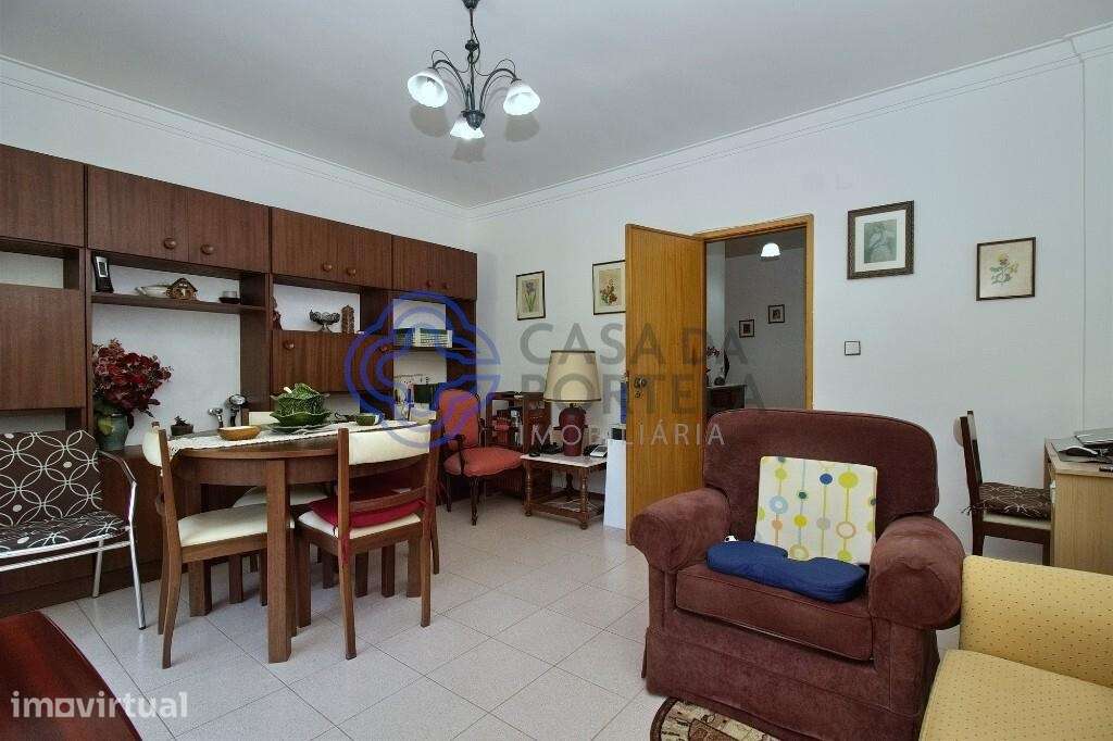Apartmento com varanda em Carcavelos - Grande imagem: 3/26