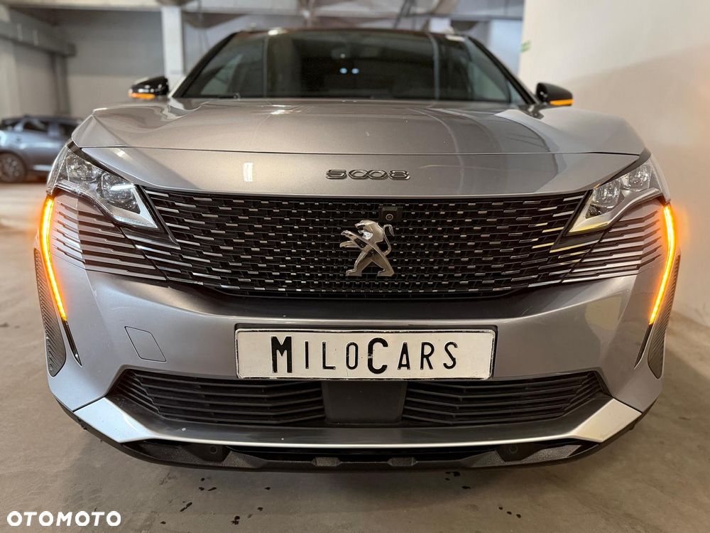 Peugeot 5008 2021