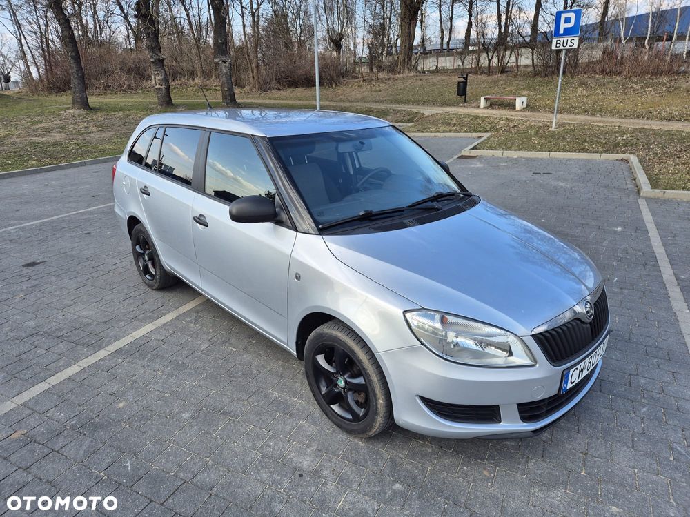 Skoda Fabia 1.4 16V Ambition - 4