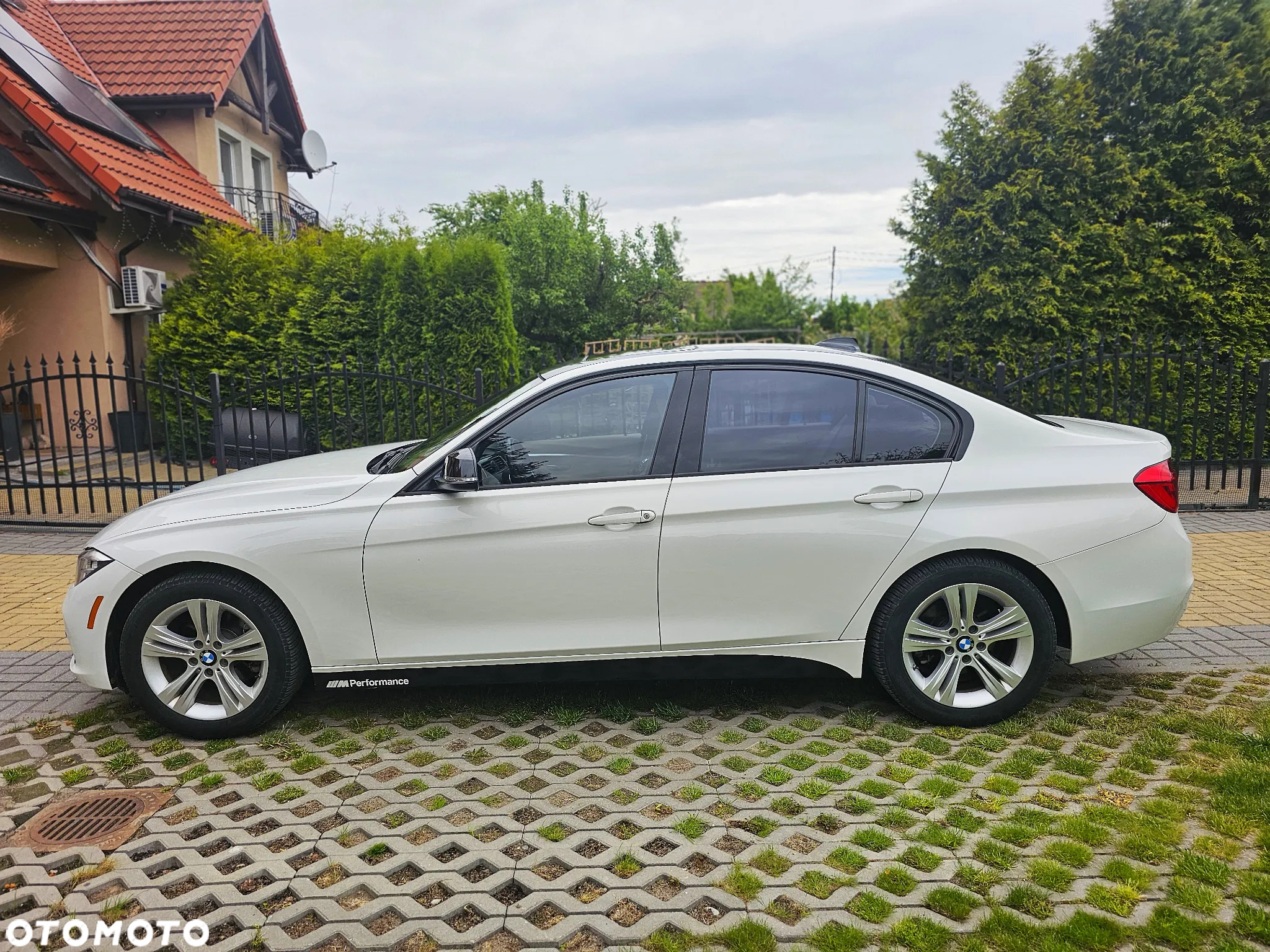 BMW Seria 3 328i - 3
