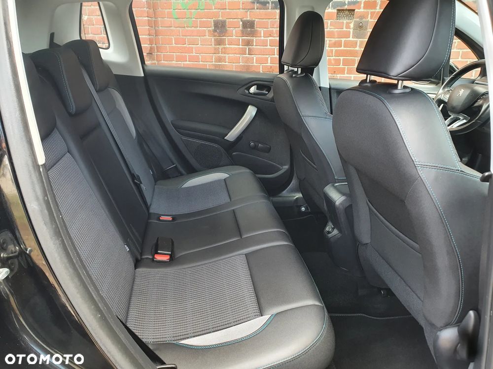 Peugeot 2008 PureTech 110 Stop&Start Crossway - 12