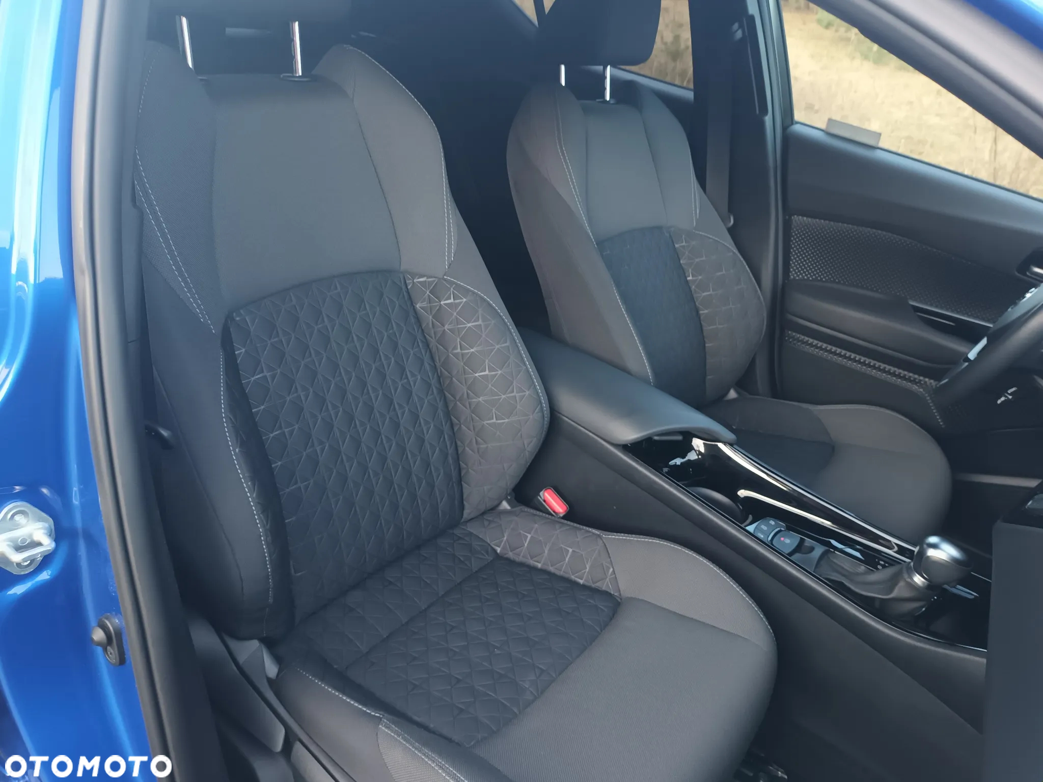 Toyota C-HR 2.0 Hybrid Style - 27