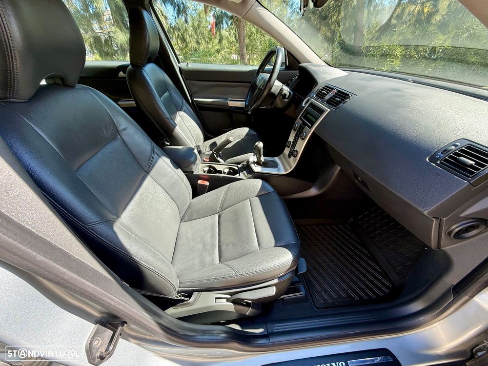 Volvo V50 - 15