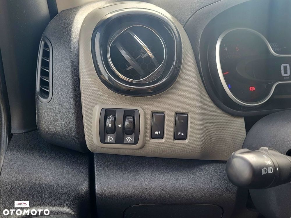 Renault TRAFIC - 8