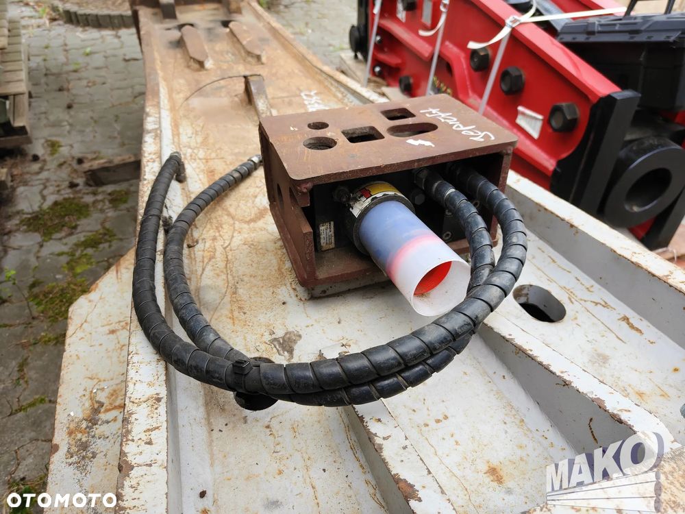 Młot hydrauliczny Inan Makina MTB405 DHX 4100kg do koparki - 4