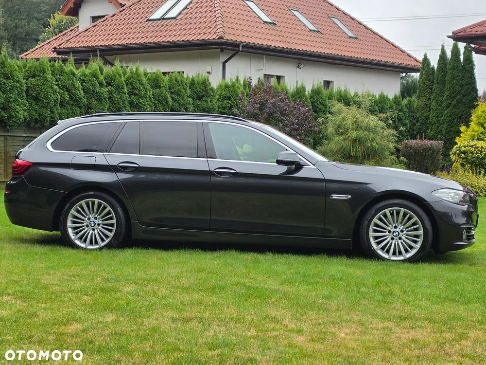 BMW Seria 5 525d Sport-Aut Luxury Line - 24