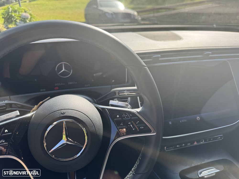 Mercedes-Benz E 300 e — fotografia 2