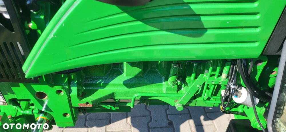 John Deere 5215 Napęd 4X4 - 16