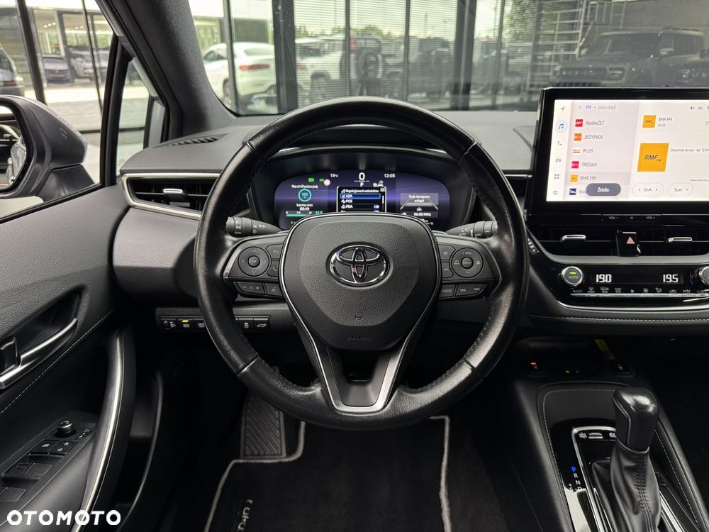 Toyota Corolla 2.0 Hybrid Style - 17