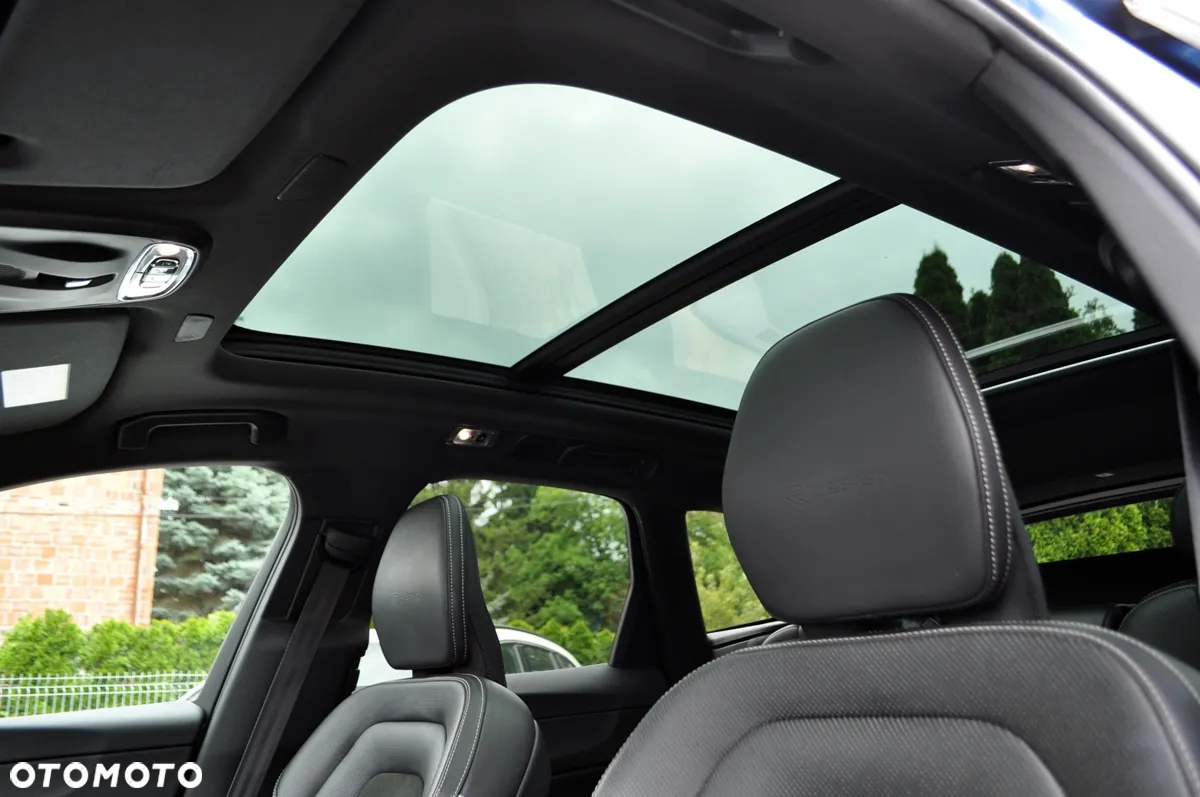 Volvo XC 60 D4 SCR AWD R-Design - 18