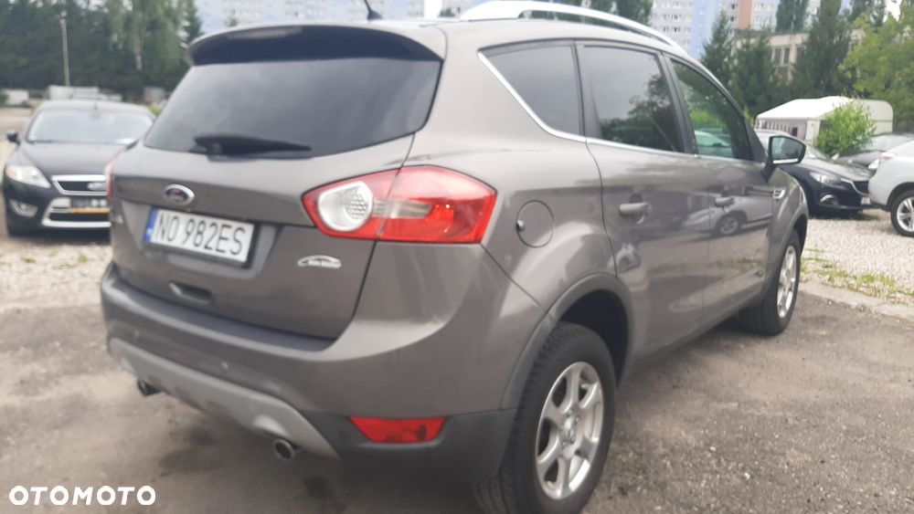Ford Kuga 2.0 TDCi 2x4 Champions Edition - 3